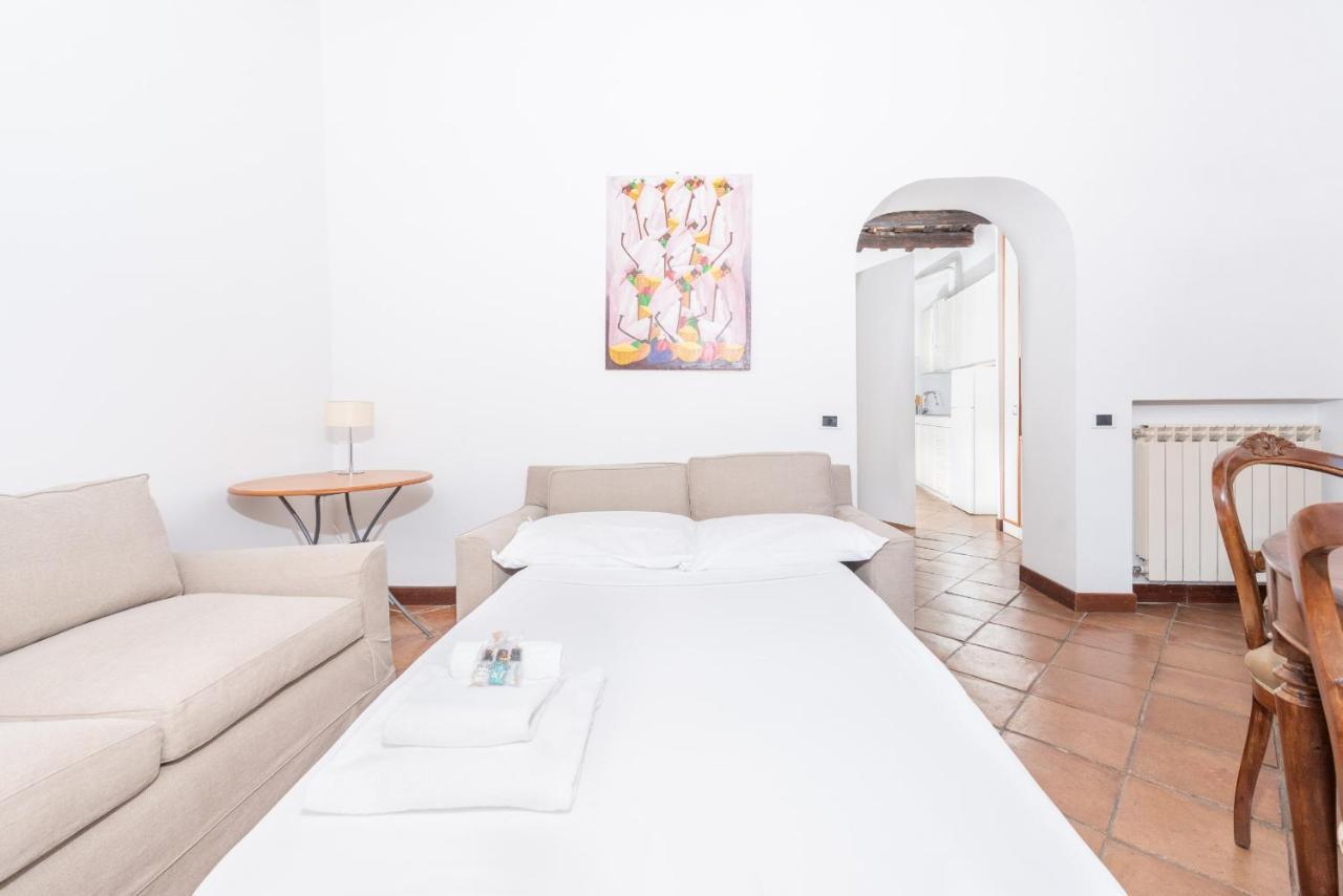 Stunning Campo De Fiori Apartment With Terrace Roma Eksteriør bilde