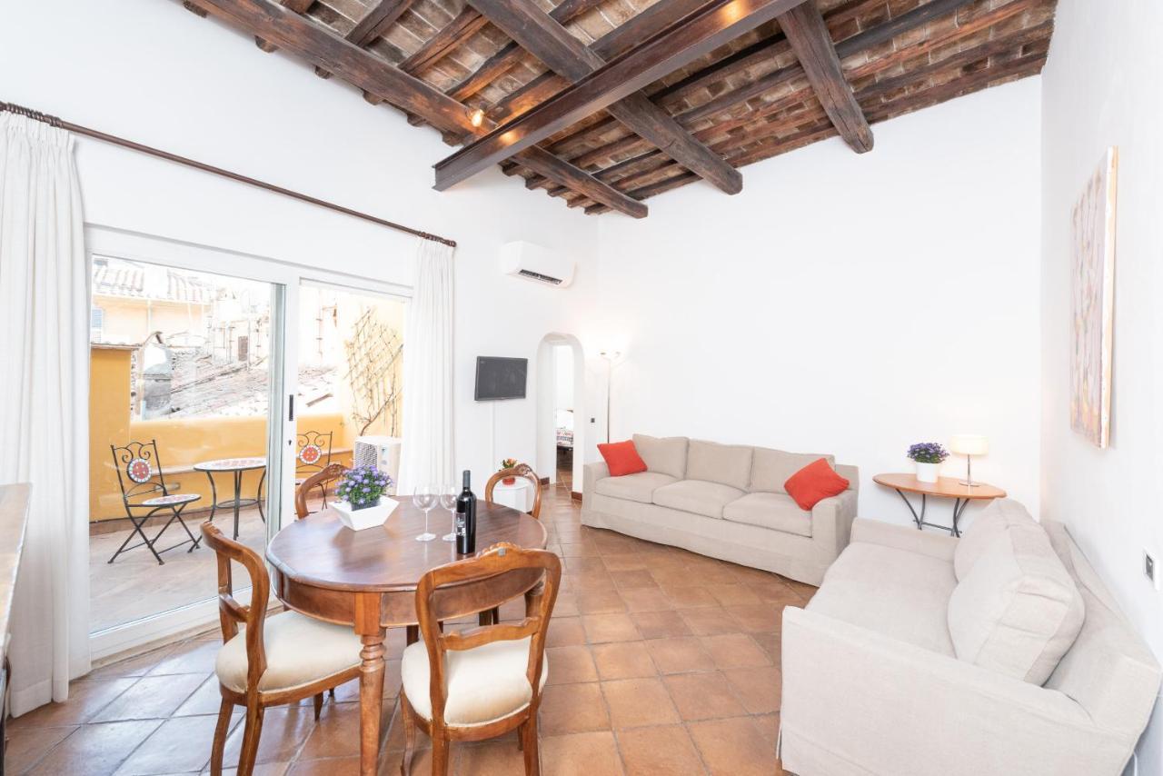 Stunning Campo De Fiori Apartment With Terrace Roma Eksteriør bilde