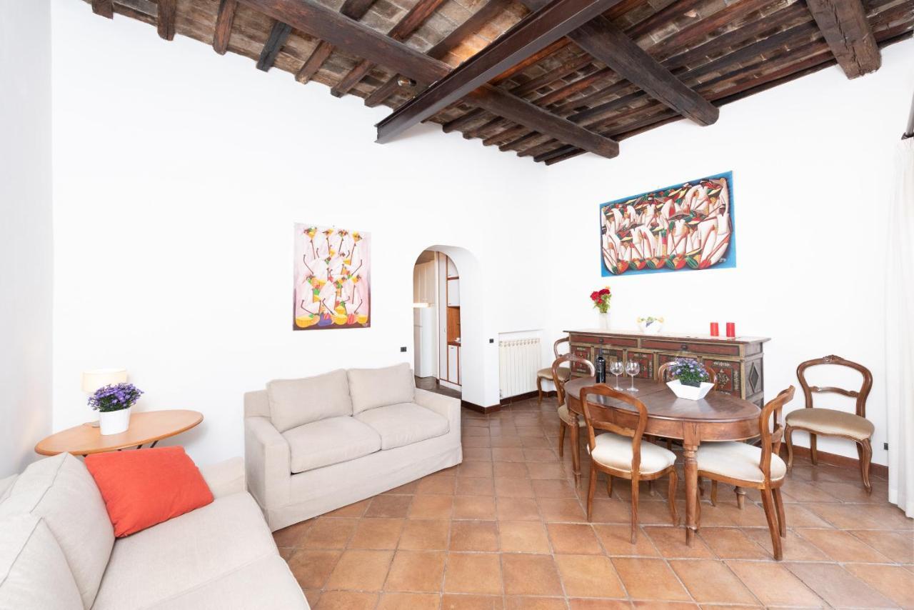 Stunning Campo De Fiori Apartment With Terrace Roma Eksteriør bilde